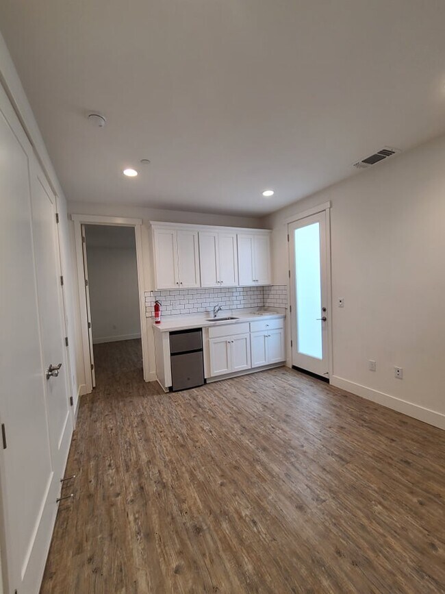 Building Photo - 37541 Bay Crest Rd