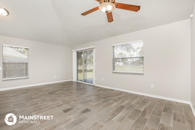 Building Photo - 9200 Valencia Palms Dr