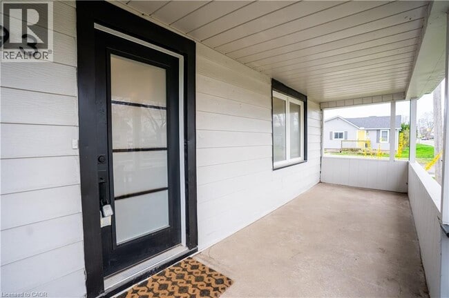 Photo du bâtiment - 793 Steele St