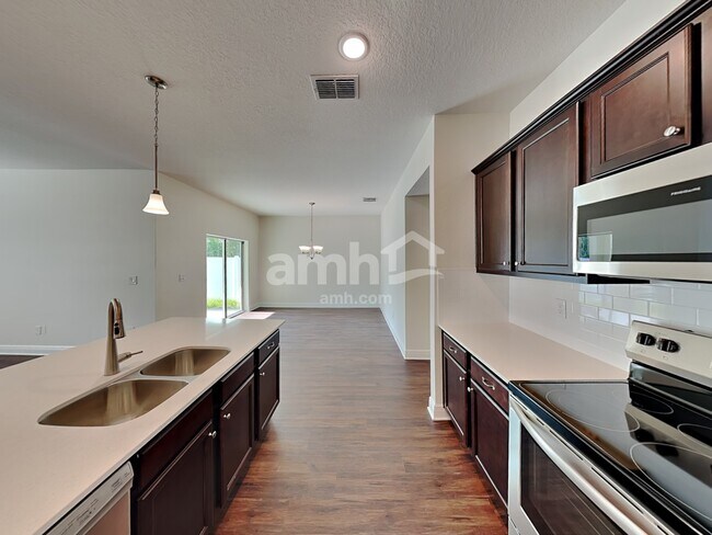 Building Photo - 2856 Ponds Trl