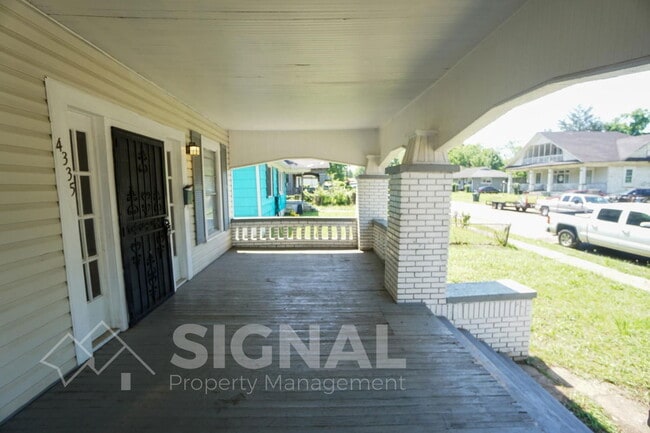 Building Photo - 4335 Jackson St