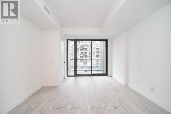 Building Photo - 35 Parliament St