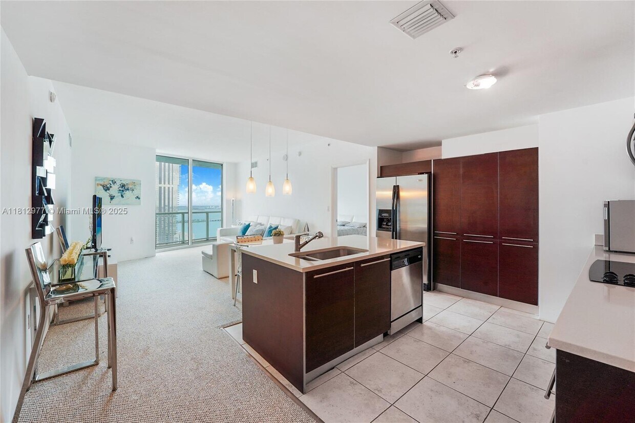 Foto principal - 1900 N Bayshore Dr