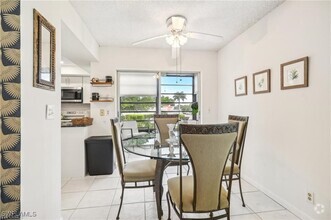 Building Photo - 3655 Boca Ciega Dr