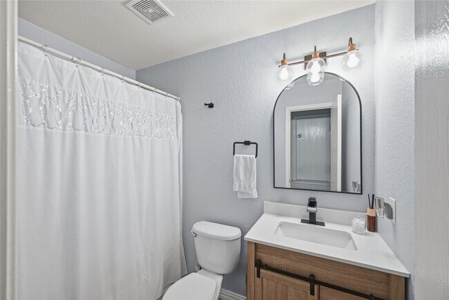 Foto del edificio - 7827 Raven Creek Ln