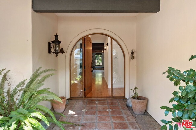 Foto del edificio - 1344 Bienveneda Ave