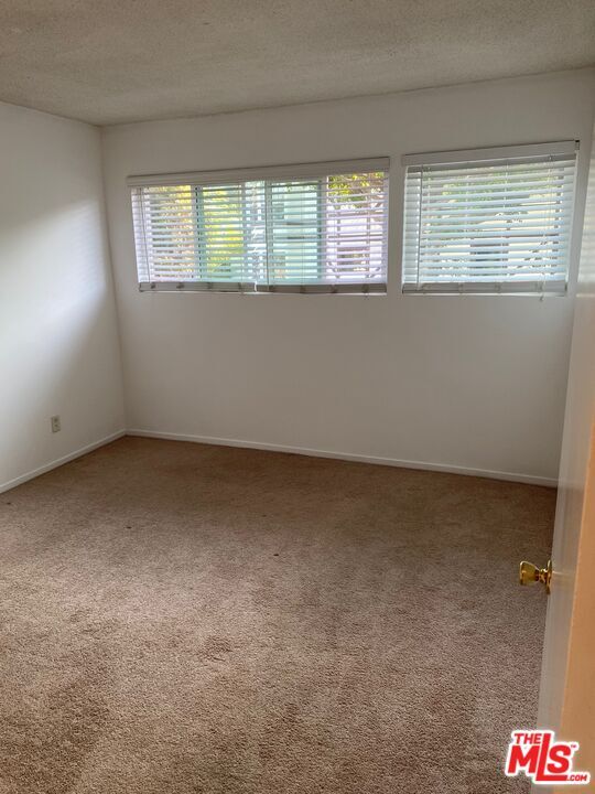 Foto del edificio - 4244 Duquesne Ave