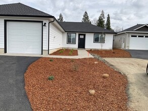 Building Photo - 849 Crystal Ct