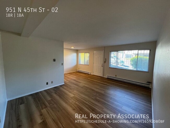 Building Photo - 951 N 45th St