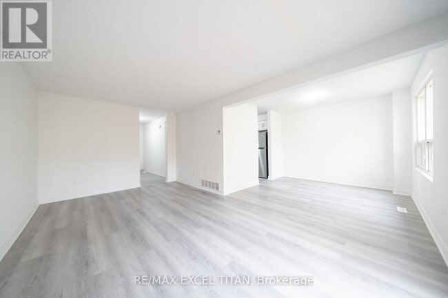 Building Photo - 1285 White Oaks Blvd