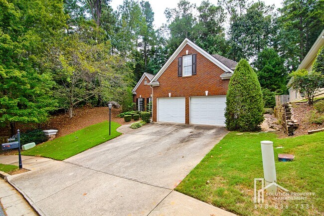 Building Photo - 1346 Parkview Ln NW