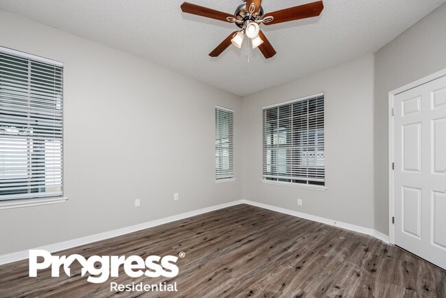 Foto del edificio - 14527 Huntcliff Park Way