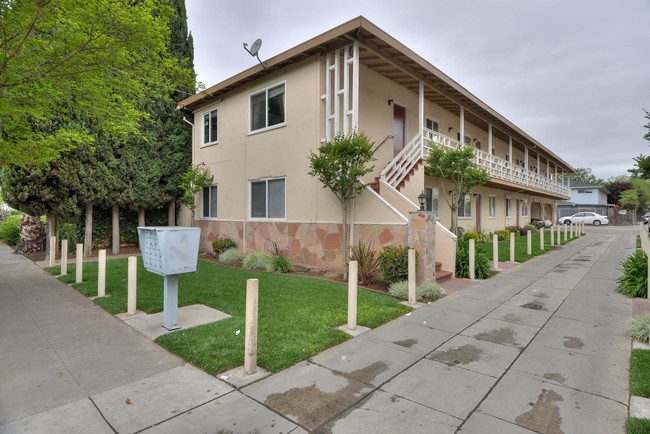 Building Photo - The Williams Apartments