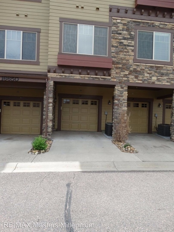 Building Photo - 16650 Las Ramblas Ln