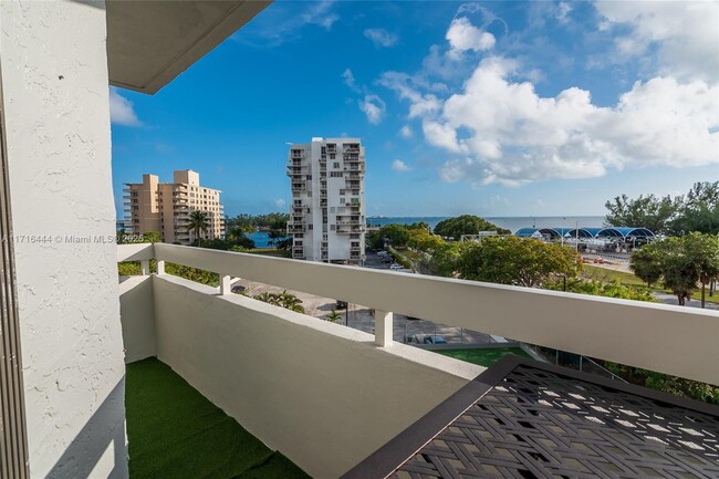 Foto del edificio - 2501 Brickell Ave