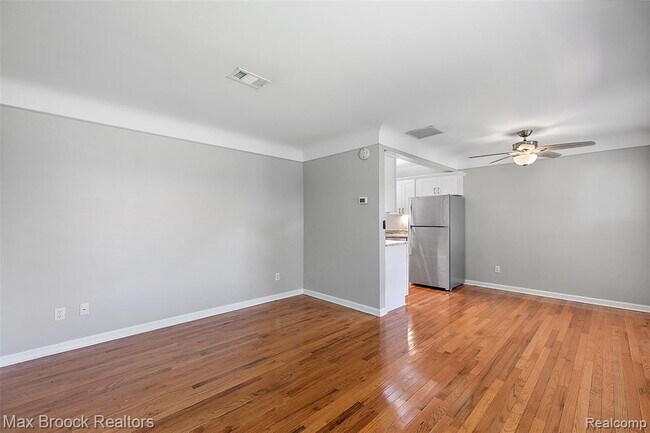 Foto del edificio - 3905 Devon Rd