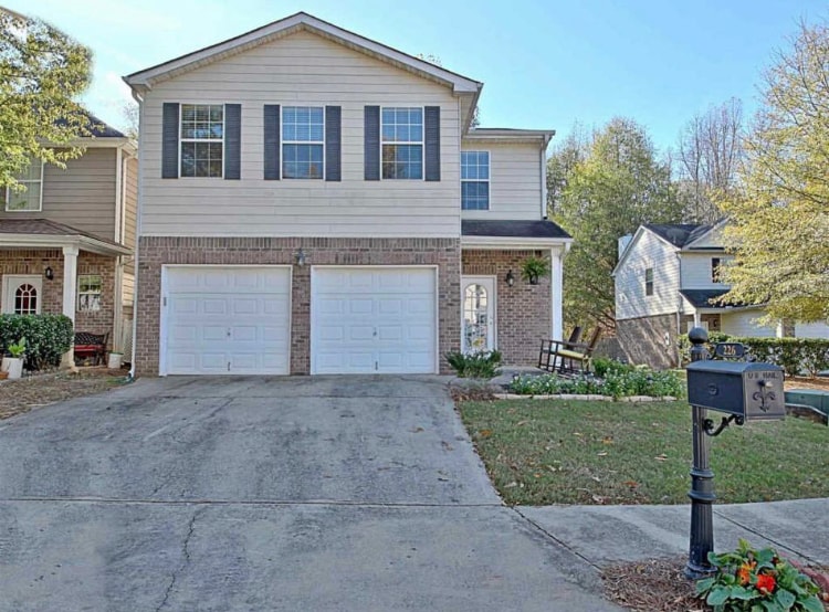 Primary Photo - 226 Southwind Ln