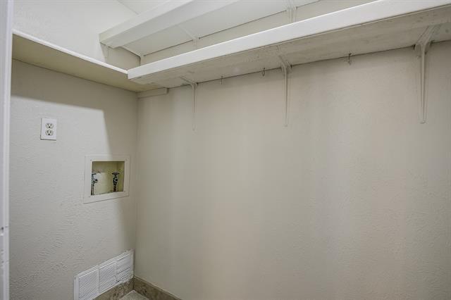 Foto del edificio - 4635 Nervin St