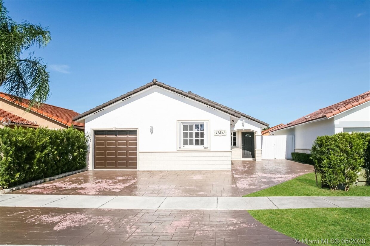 Primary Photo - 17841 SW 144th Ave