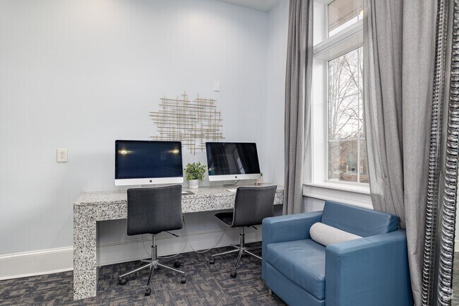 Centro de negocios - Cavalier @ 100