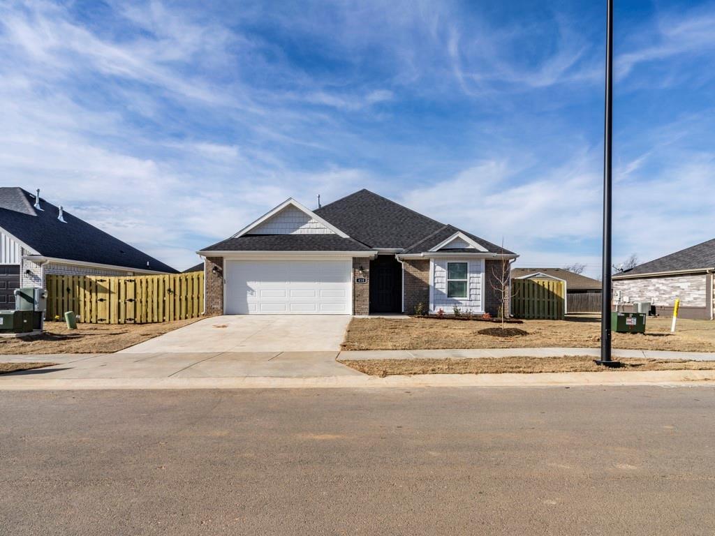 Primary Photo - 410 Willow Dr
