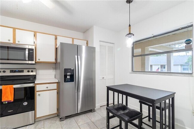 Building Photo - 745 Landover Cir