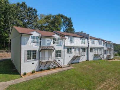 Photo - 400 Gallery Ln Townhome