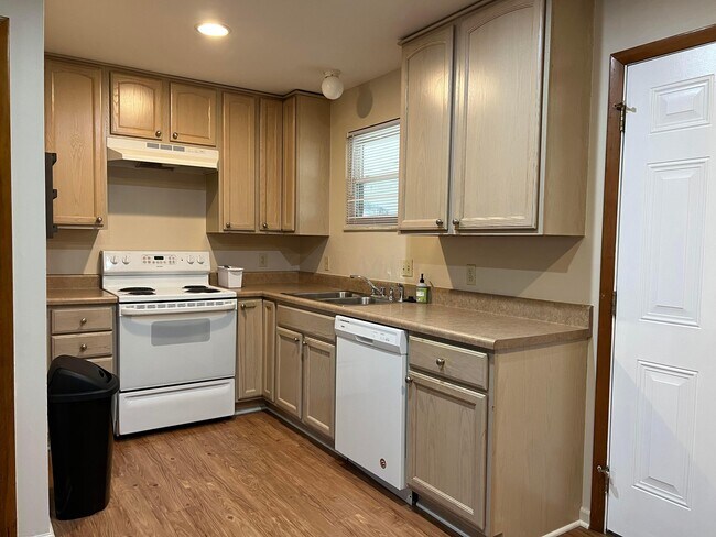 Building Photo - 1453 Norma Rd