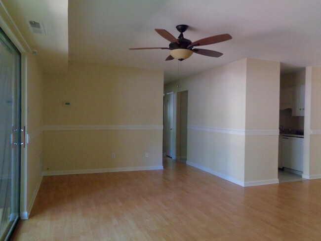 Building Photo - 1204 Schaub Dr
