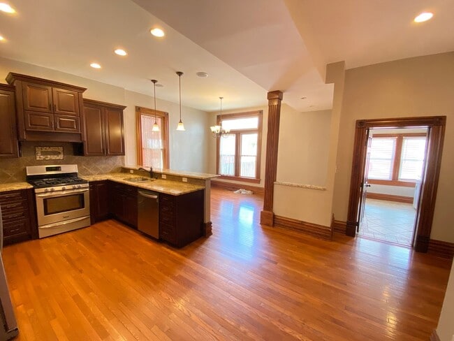 Foto del edificio - Renovated House, South Campus OSU, Near Medical Center and Law School