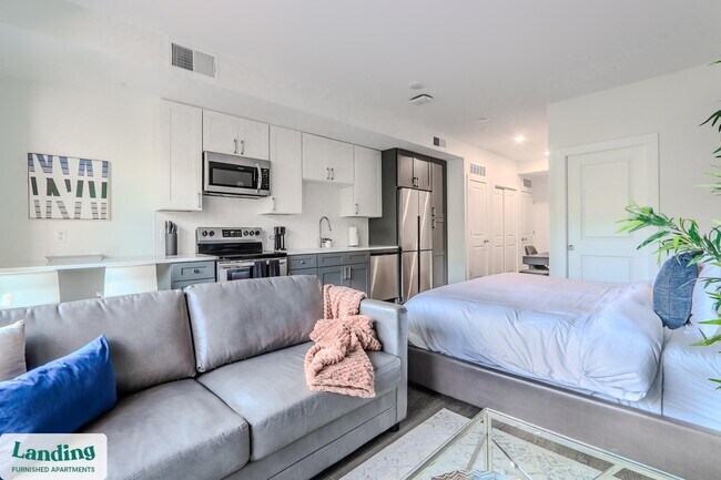 Foto del edificio - 210 E Green St