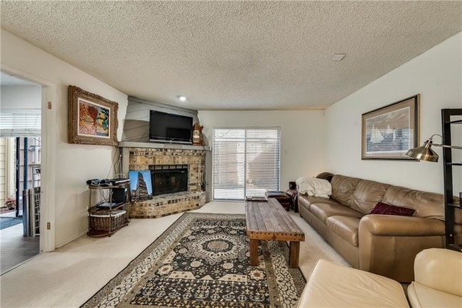 Building Photo - 2503 Tierra Dr