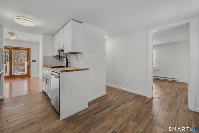 Foto del edificio - 127 Spithead Rd