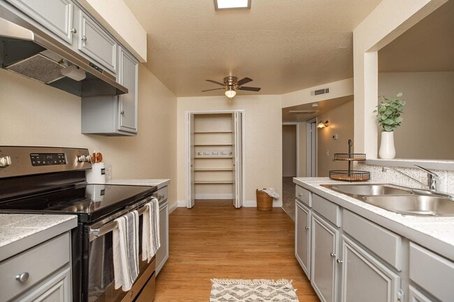 Interior Photo - Windscape Apartments