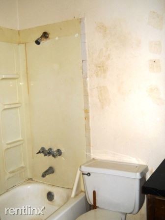 Building Photo - 2 br, 1 bath  - 1434 W State St