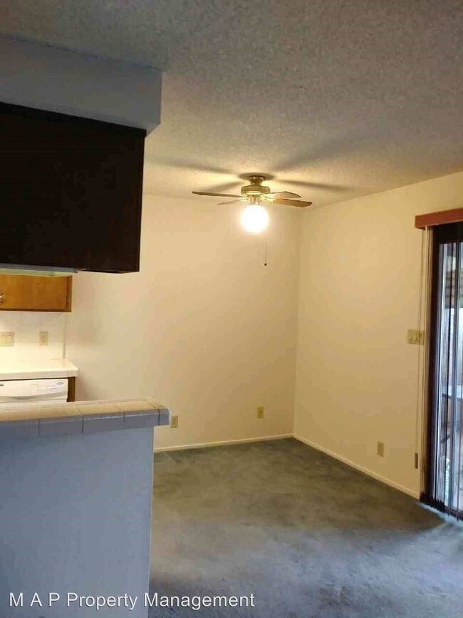 Foto del edificio - 1 br, 1 bath House - 565 W Greenwood Unit 20