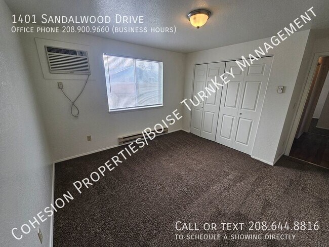 Building Photo - Newly Remodeled 2 beedroom