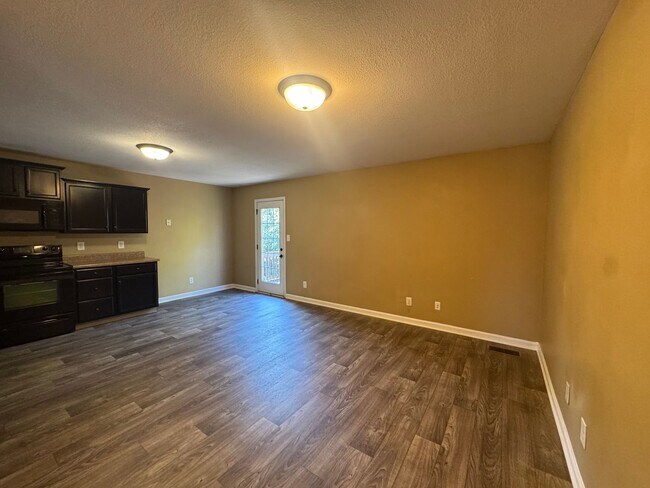 Foto del edificio - 1727 Thistlewood Dr