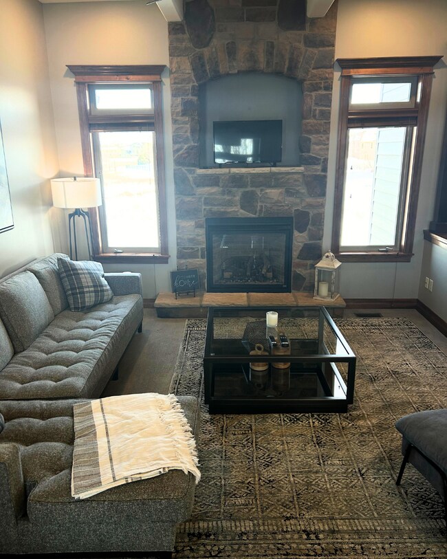 Foto del edificio - 2204 S Silverthorne Ave