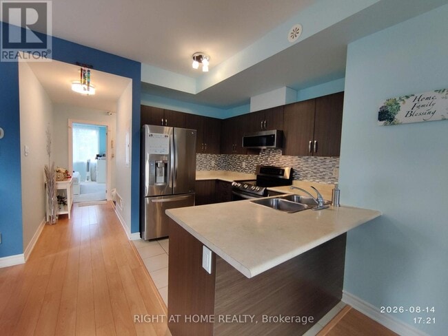 Photo du bâtiment - 2420 Baronwood Dr