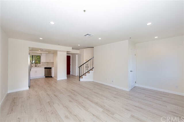 Foto del edificio - 115 W Cypress St