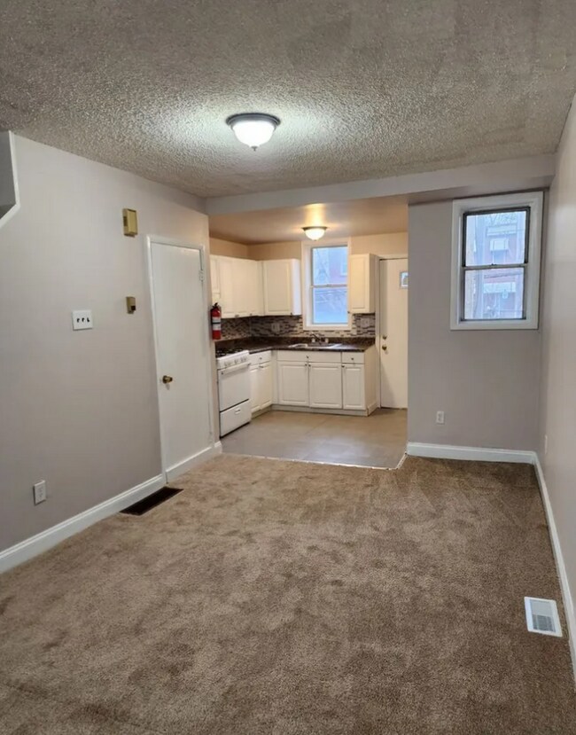 Foto del edificio - 3129 N Bambrey St