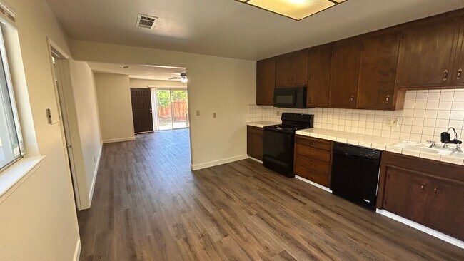 Foto del edificio - 2517 Liberty Ct