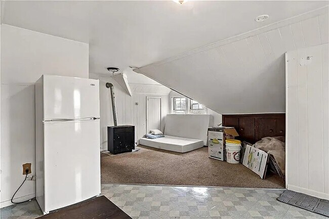 Foto del edificio - 102 Francis Ave