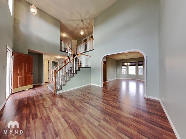 Building Photo - 6065 Fescue Dr