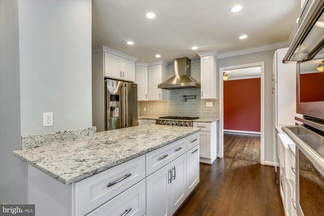 Building Photo - 4824 Flower Valley Dr