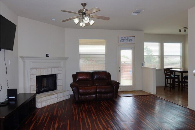 Building Photo - 248 Coal Dr