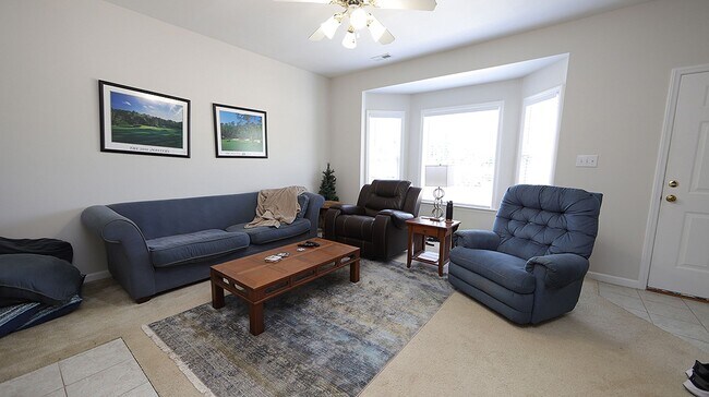 Foto del edificio - 2BR/2.5BA Clayton Townhouse