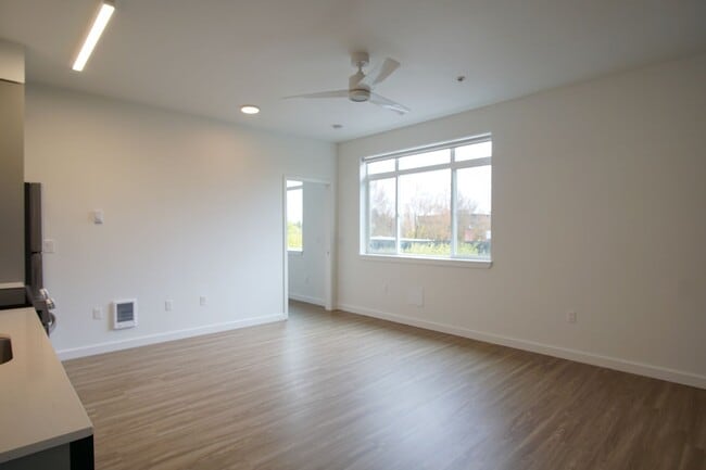 Foto del edificio - Top Floor 1-Bed w/Condo-Grade Finishes Ready Mid-February!