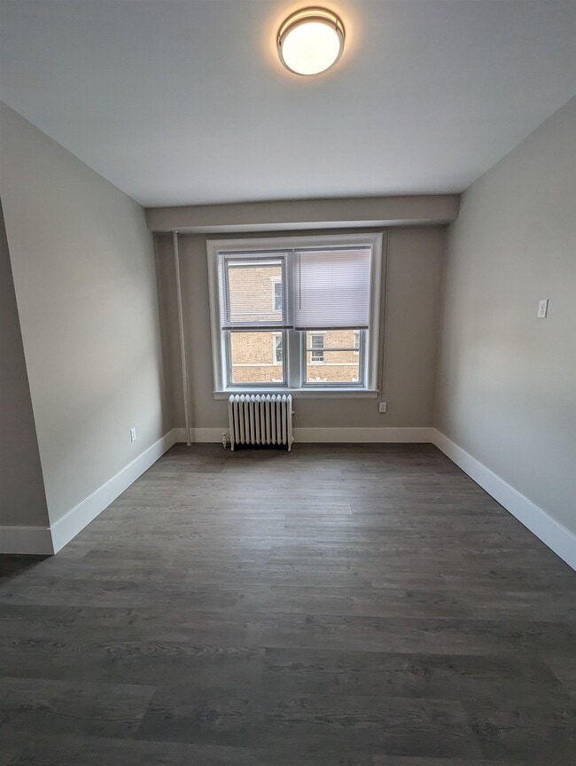 Building Photo - 269 Jewett Ave